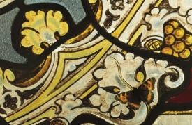 K3_09_Paul-Hobson_Kleiner-Fuchs-in-einer-Kirche-im-Winter_Small-tortoiseshell-at-church-on-a-winter's-day