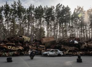 Ee Sandro Maddalena Raised By War Ee Sandro Maddalena Raised By War